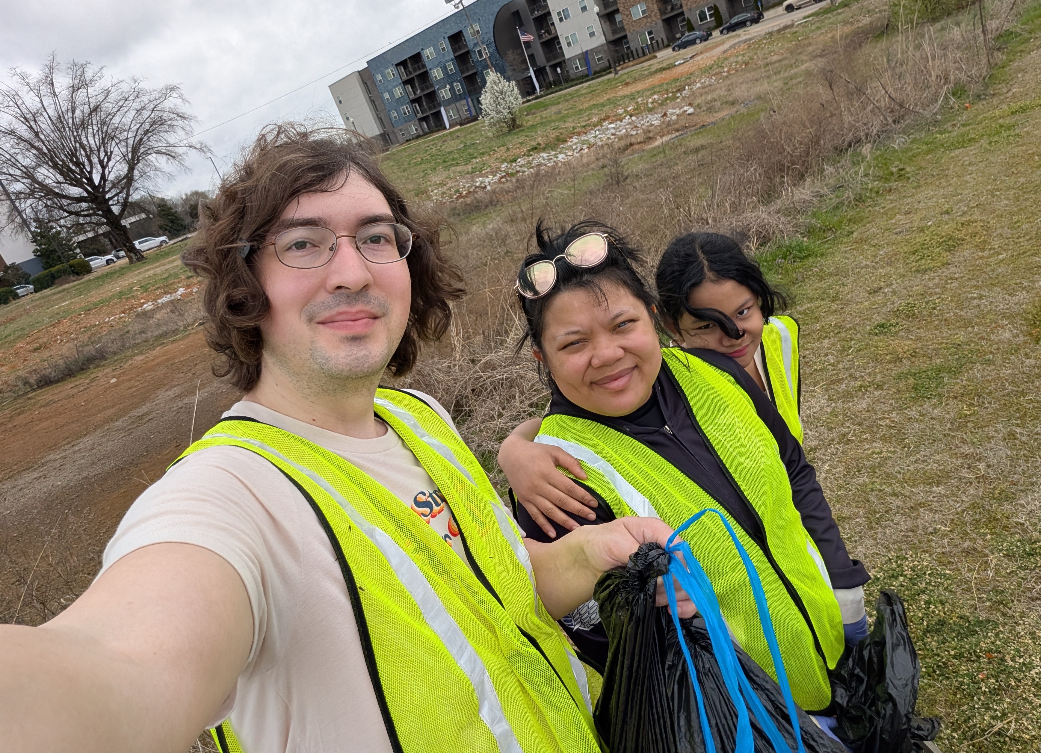 Cleaning up Pinhook Creek with Tennessee River Keeper